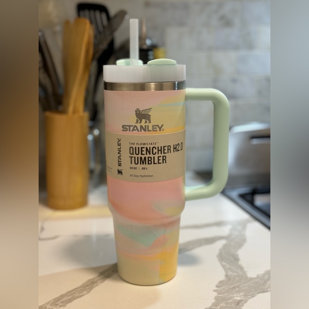 Stanley 30oz - Clean Slate - warm serene brushstrokes